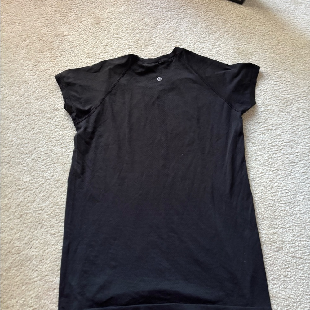 Lululemon Swiftly Tech Black Short Sleeve T-Shirt Size 12 - Picture 2 of 4